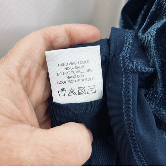 NBD blue velvet mini dress strappy back - Picture 7 of 7